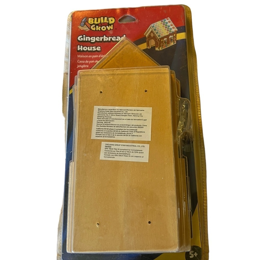 Lowe's Build and‎ Grow Gingerbread House New